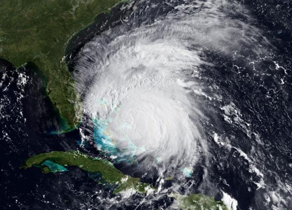 hurricane-irene-big-110825-02